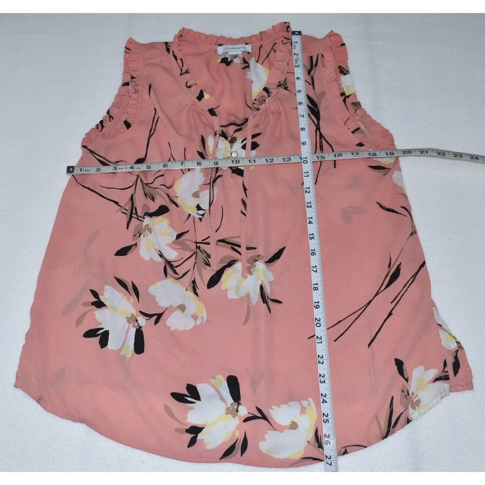 Sweet Rain Top Sz S V Neck Peach and Purple Flowers Cap Sleeves - Picture 4 of 6